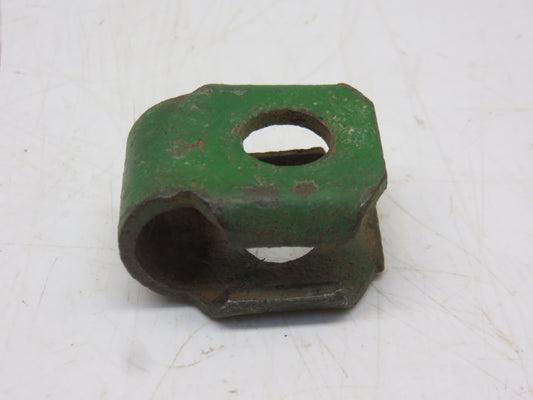 M1482T John Deere Light Clamp For M, 40, 320, 420, 330, 430, 435, 1010, 3010, 3020