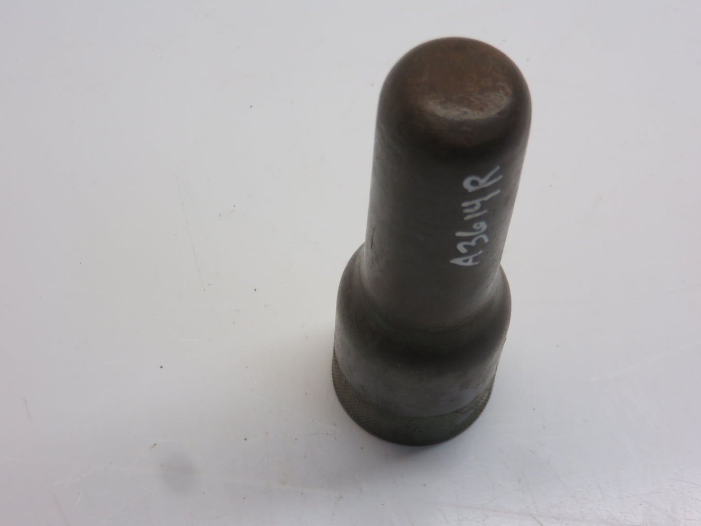 A3614R John Deere Hydraulic Plug Cover For A, B, G, R, 50, 60, 70
