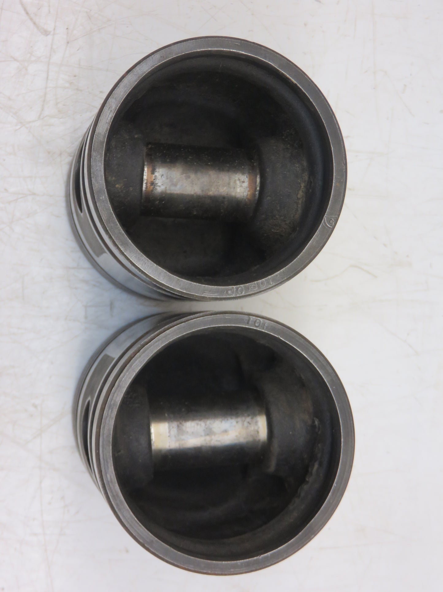 AH1165R, H212R John Deere Standard Pistons For H