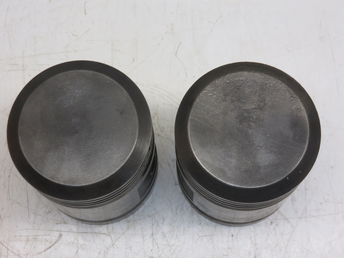 AH1165R, H212R John Deere Standard Pistons For H