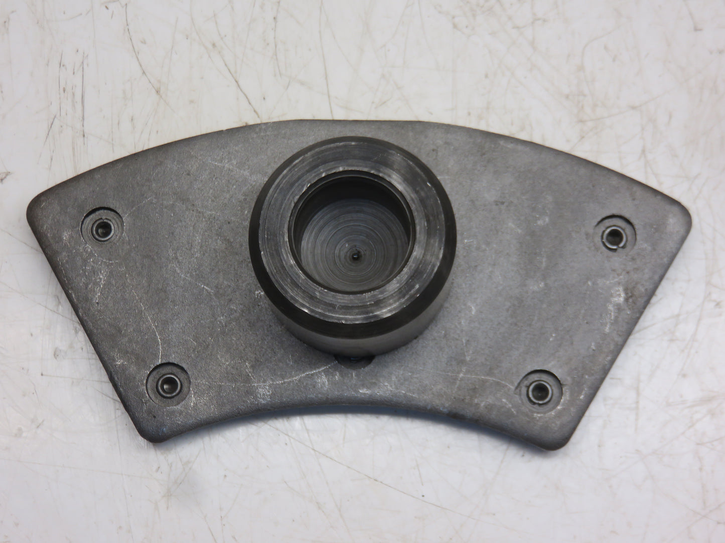 AR32243, R48240 John Deere Brake Plate With Piston For 4010, 4000, 4020, 4320