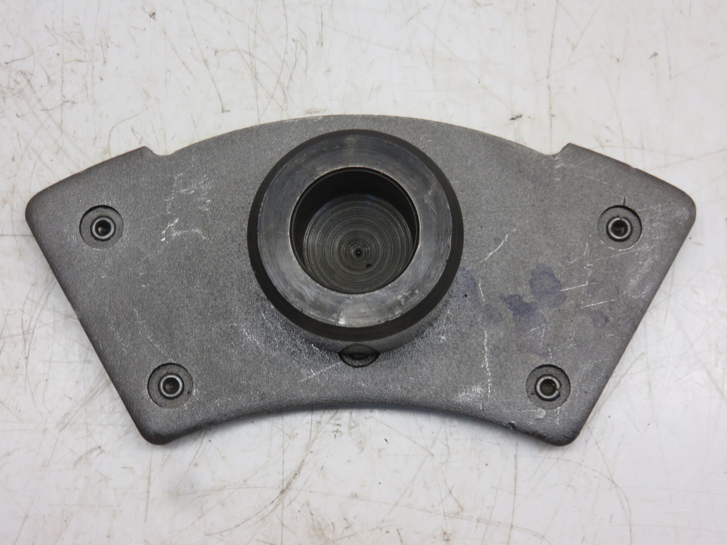 AR32243, R48240 John Deere Brake Plate With Piston For 4010, 4000, 4020, 4320