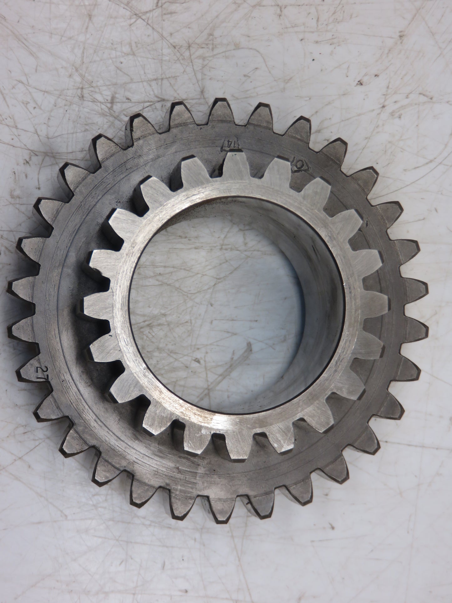 R26793 John Deere Differential Shaft PTO Idler Gear For 4010
