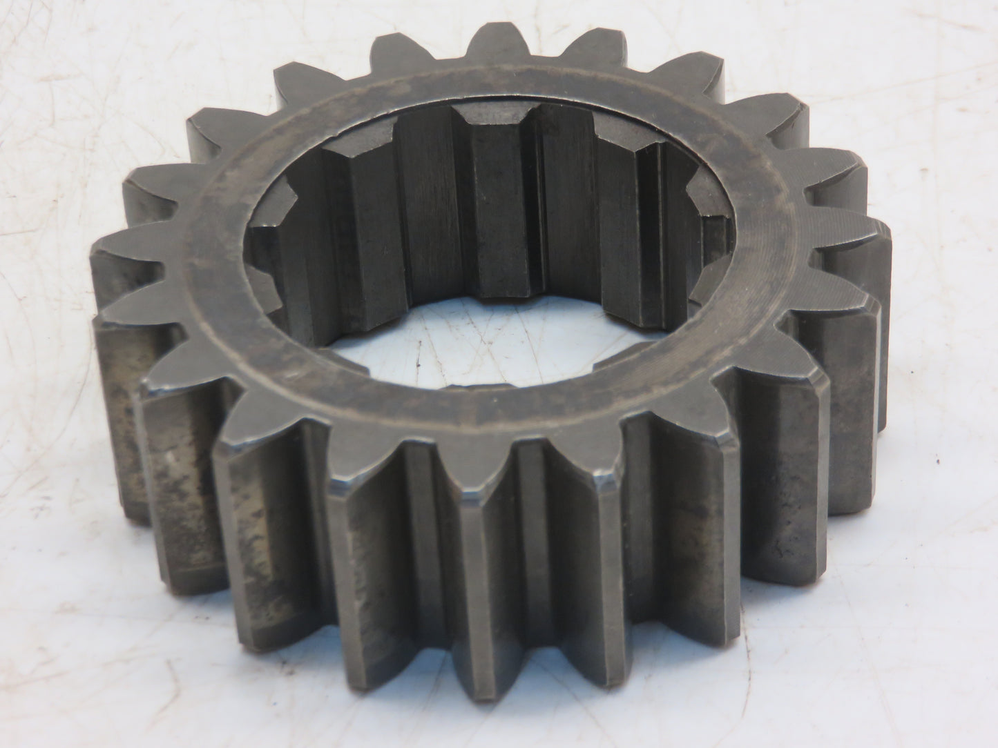 B2418R John Deere Differential Drive Pinion For B, 50, 520, 530