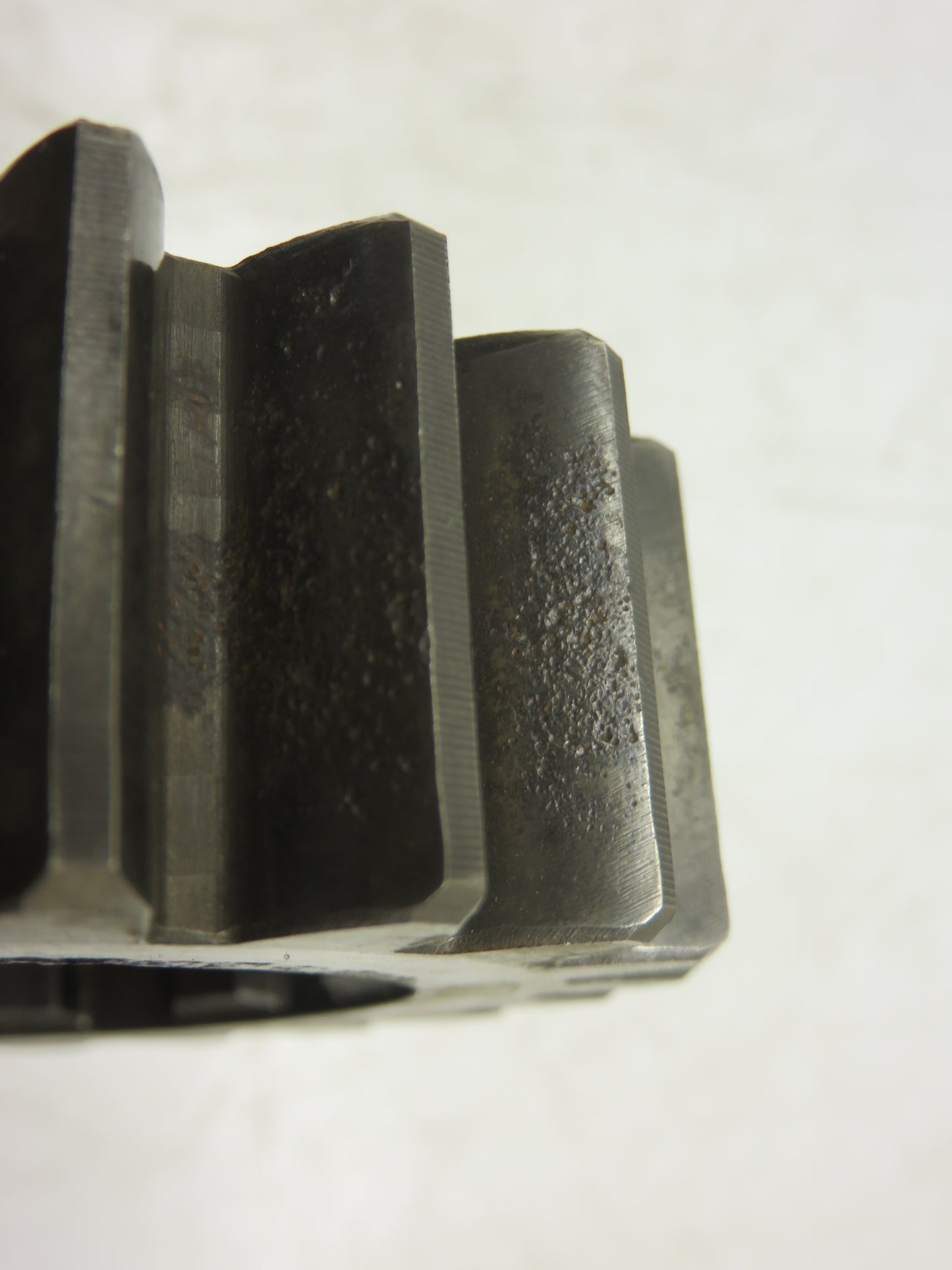 B2418R John Deere Differential Drive Pinion For B, 50, 520, 530