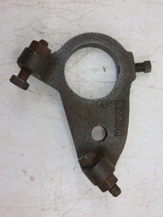 H280R John Deere Speed Control Shaft Bracket For H