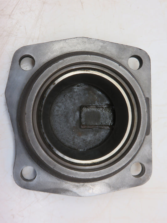A2318R John Deere Right Hand Countershaft Bearing Housing For A, AR, AO, 60