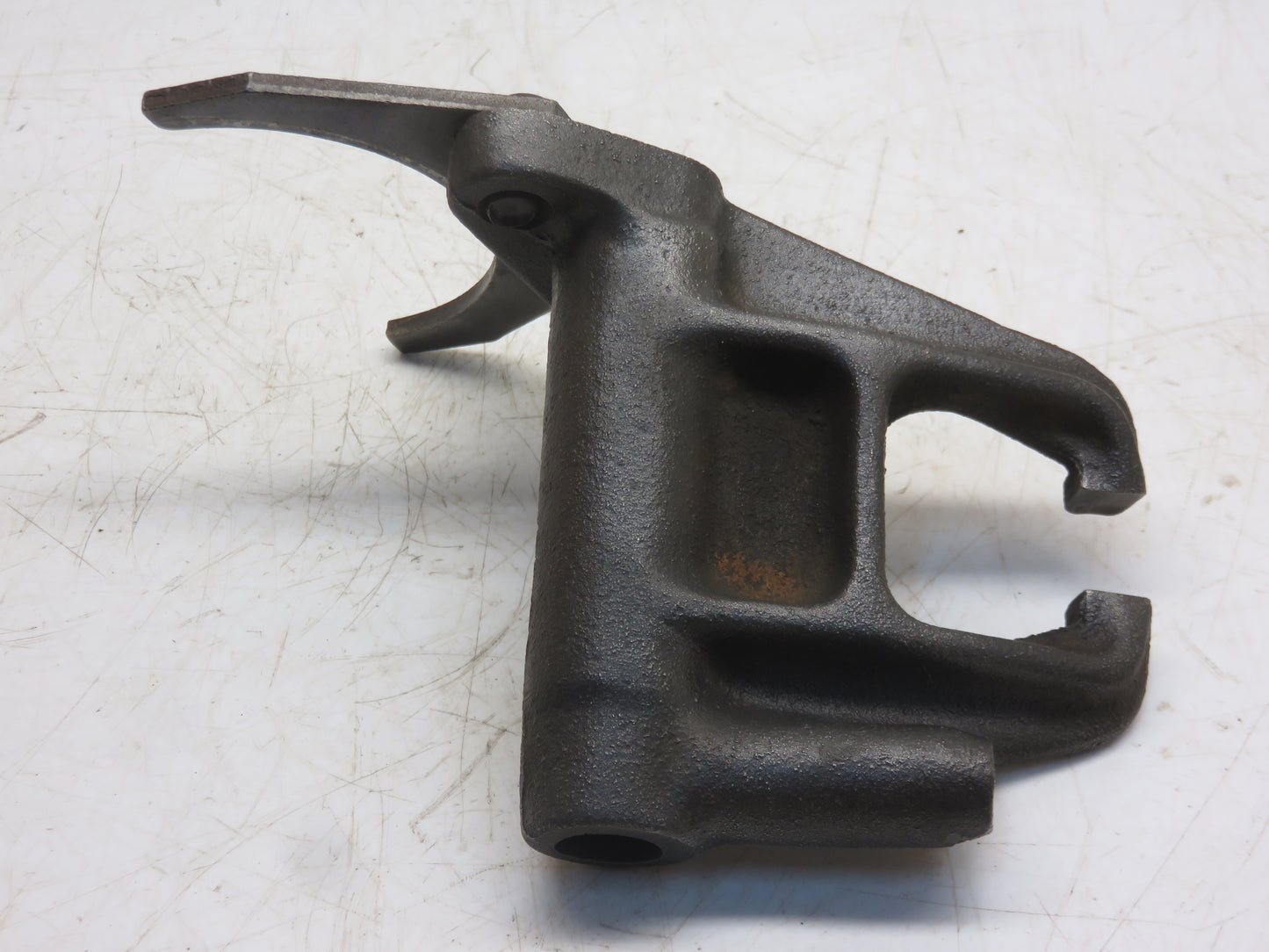 AB3597R, B2588R John Deere Underdrive Shifter With Yoke For B, 50