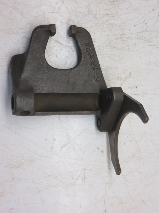 AB3597R, B2588R John Deere Underdrive Shifter With Yoke For B, 50