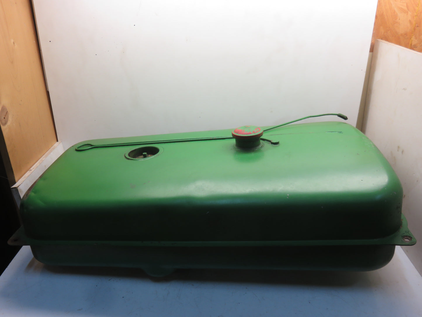AT16012, AT12171 John Deere Fuel Tank For 2010