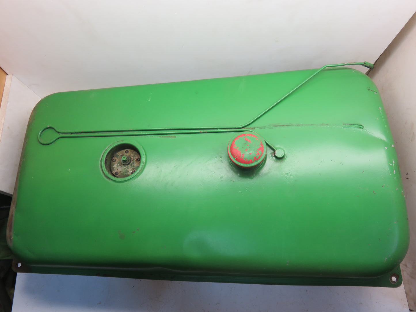 AT16012, AT12171 John Deere Fuel Tank For 2010