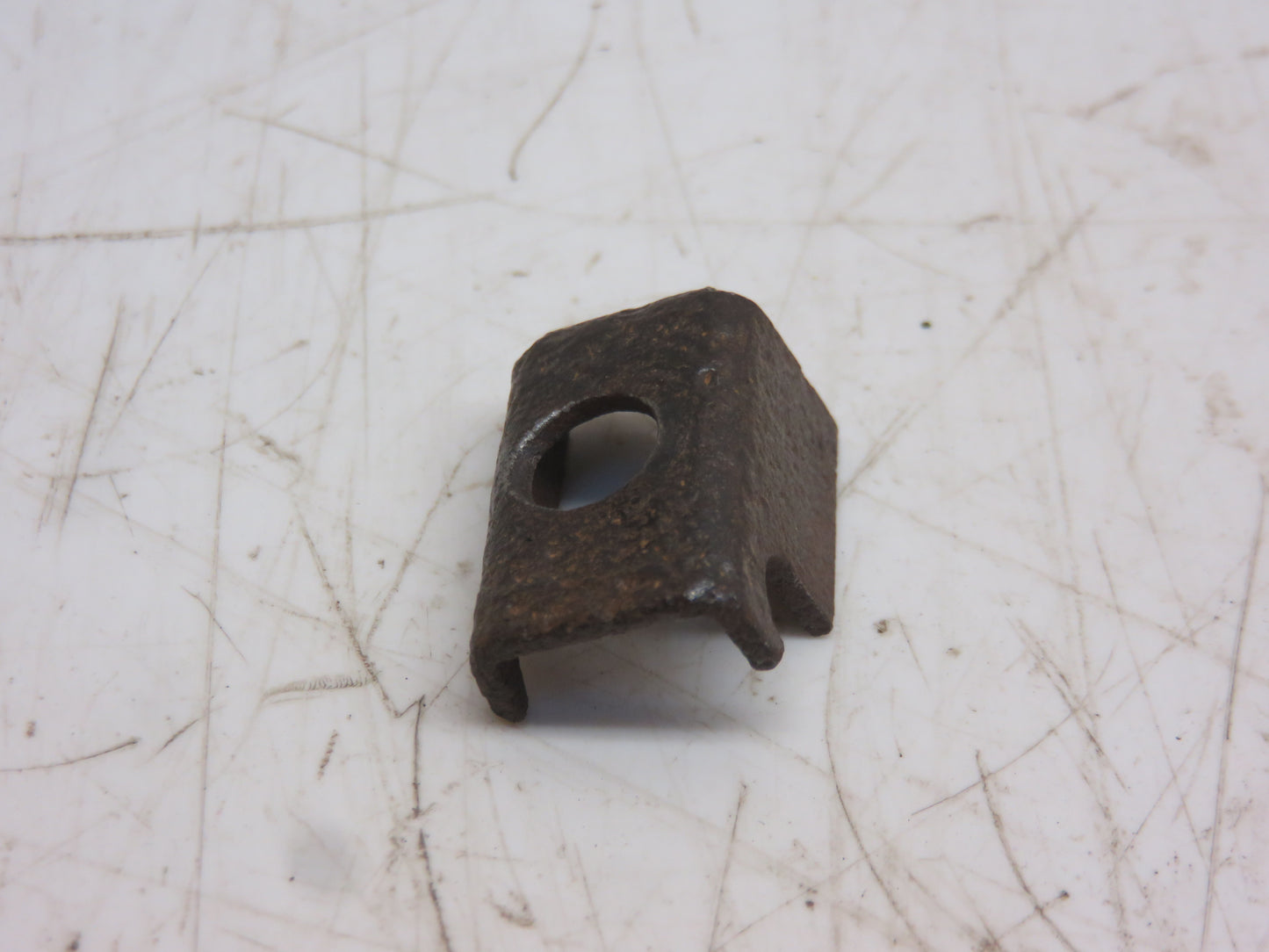 M411T John Deere Choke Cable Clip For M, MI, MT, 40