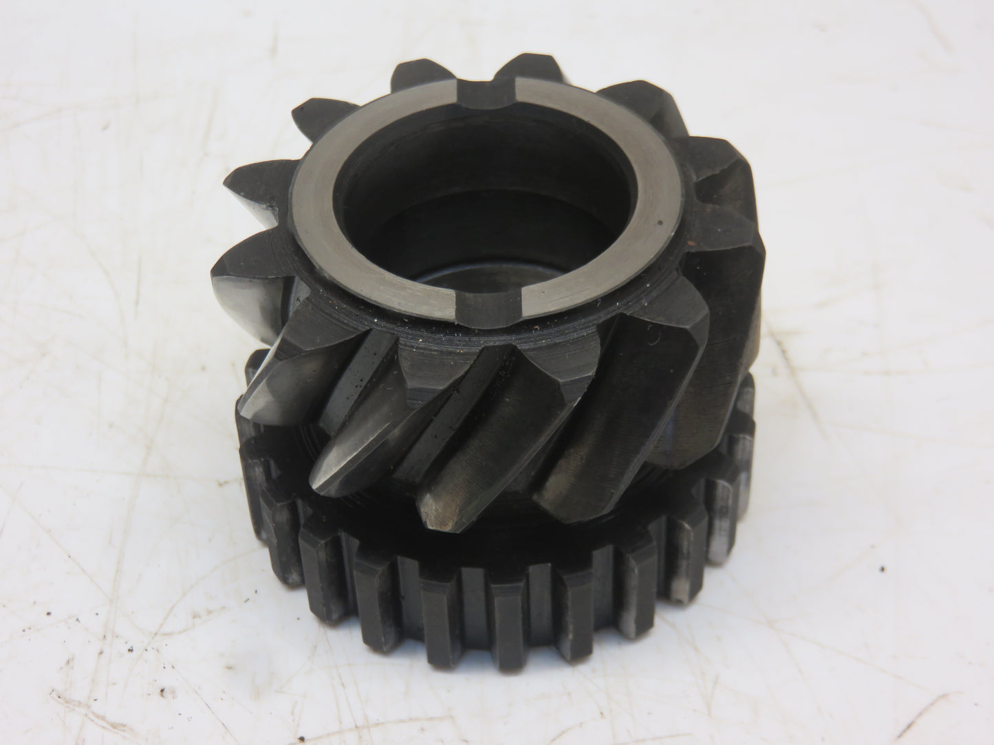 R26240 John Deere Reverse Pinion For 4010