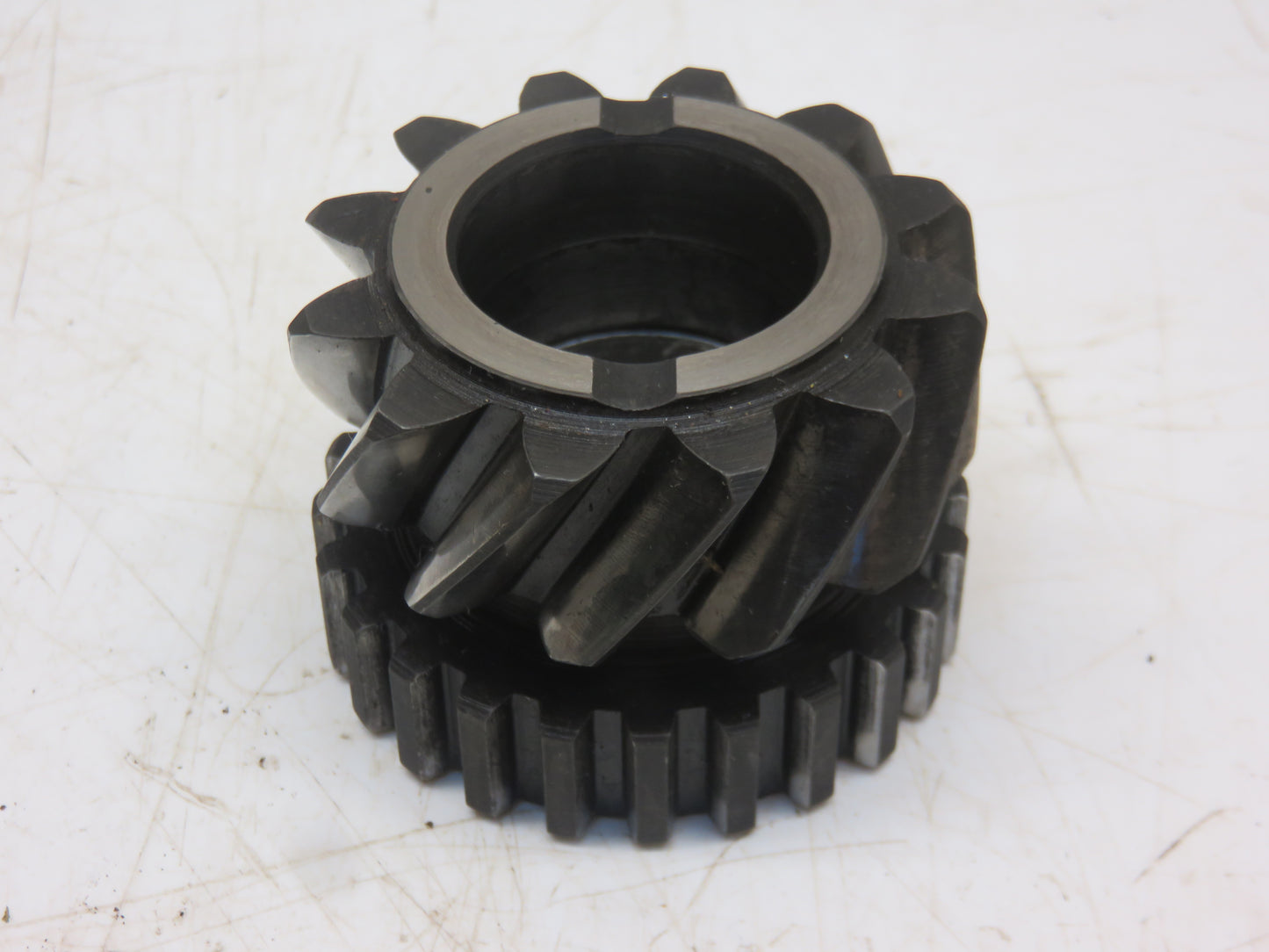 R26240 John Deere Reverse Pinion For 4010