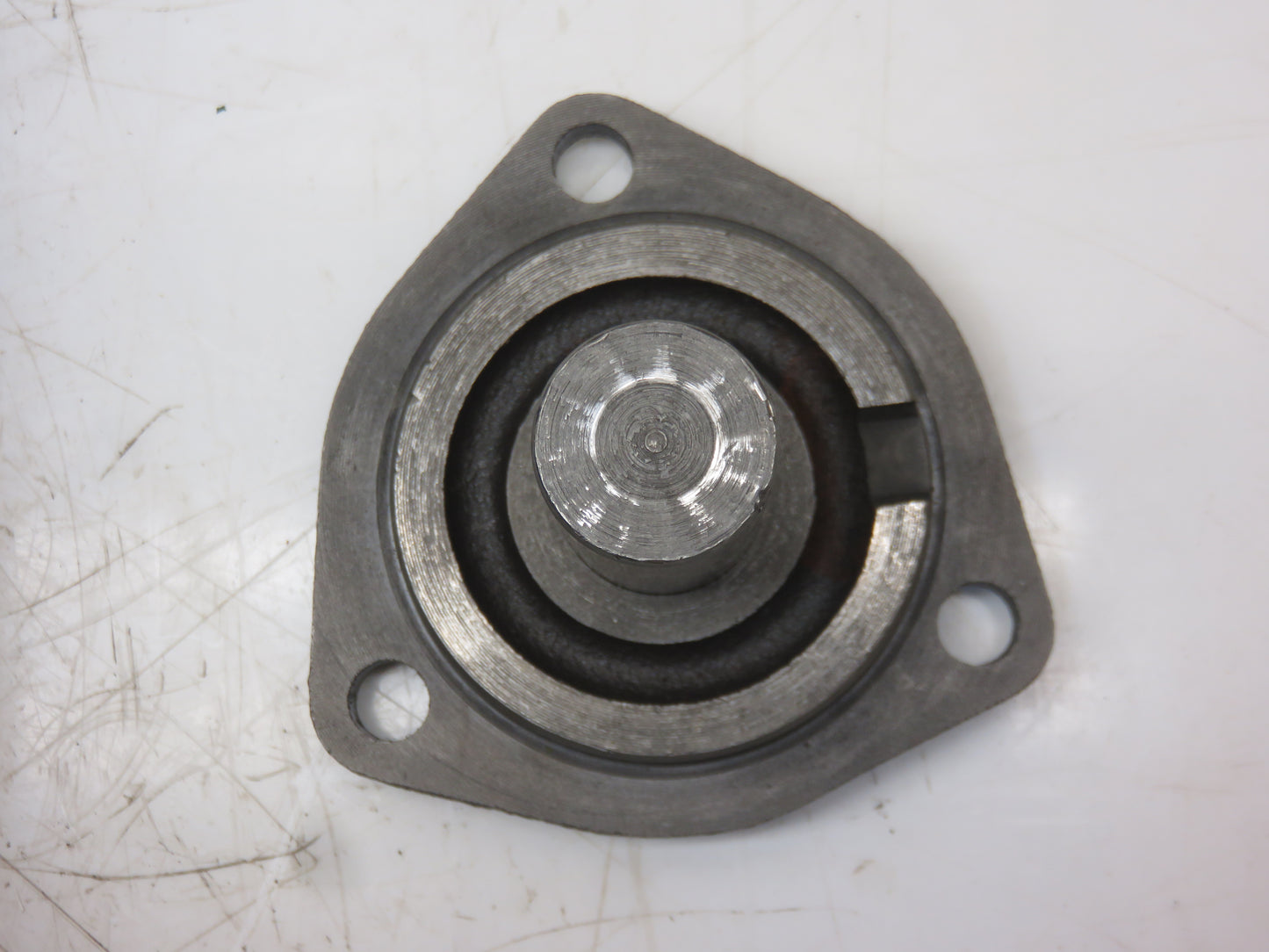 AR26925, R26817 John Deere Countershaft Bearing Retainer For 4010