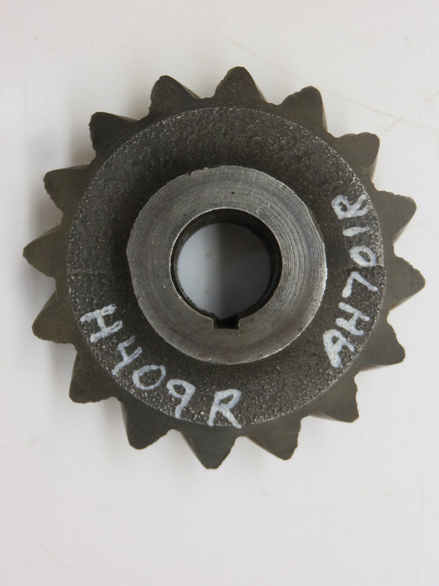 AH701R, H409R John Deere Fan Shaft Gear For H
