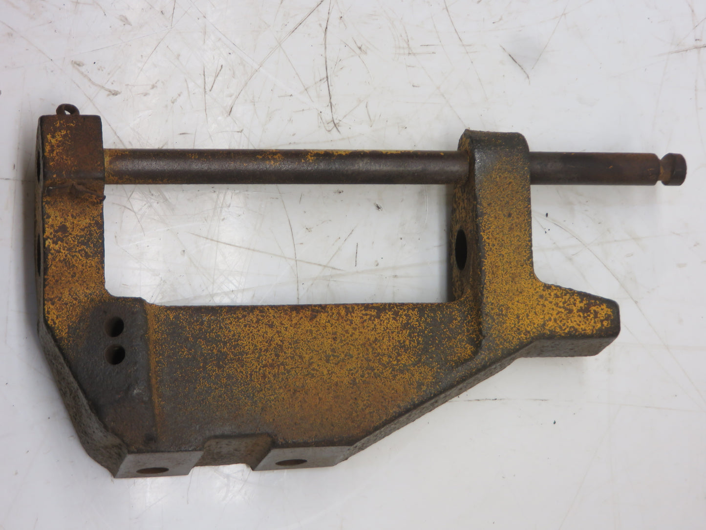 T10906T, M1061T, AM492T John Deere Throttle Control Bracket For M, MI, MT, 40