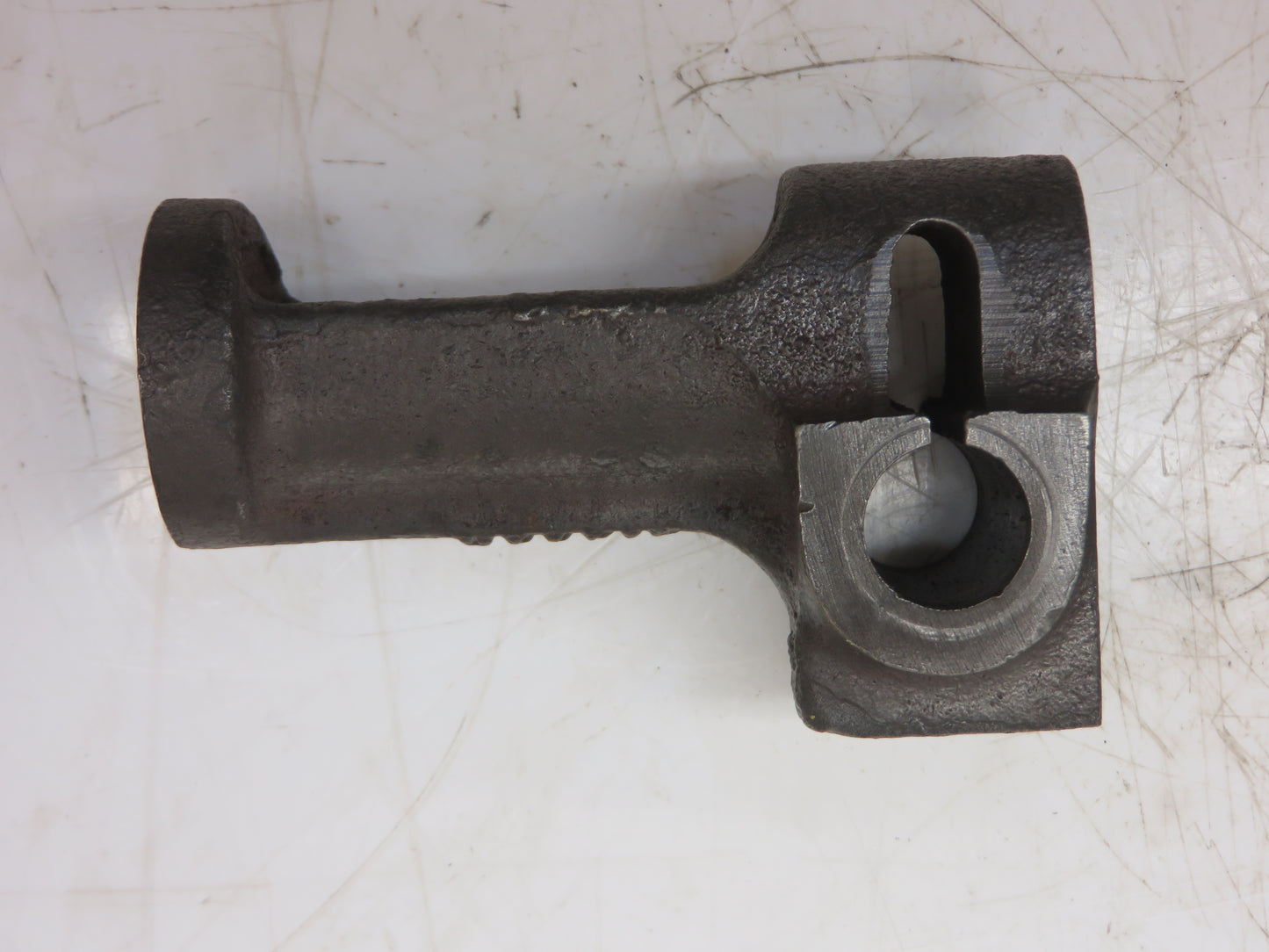 B1711R John Deere Rocker Arm Bracket For B, BR, BO, 50
