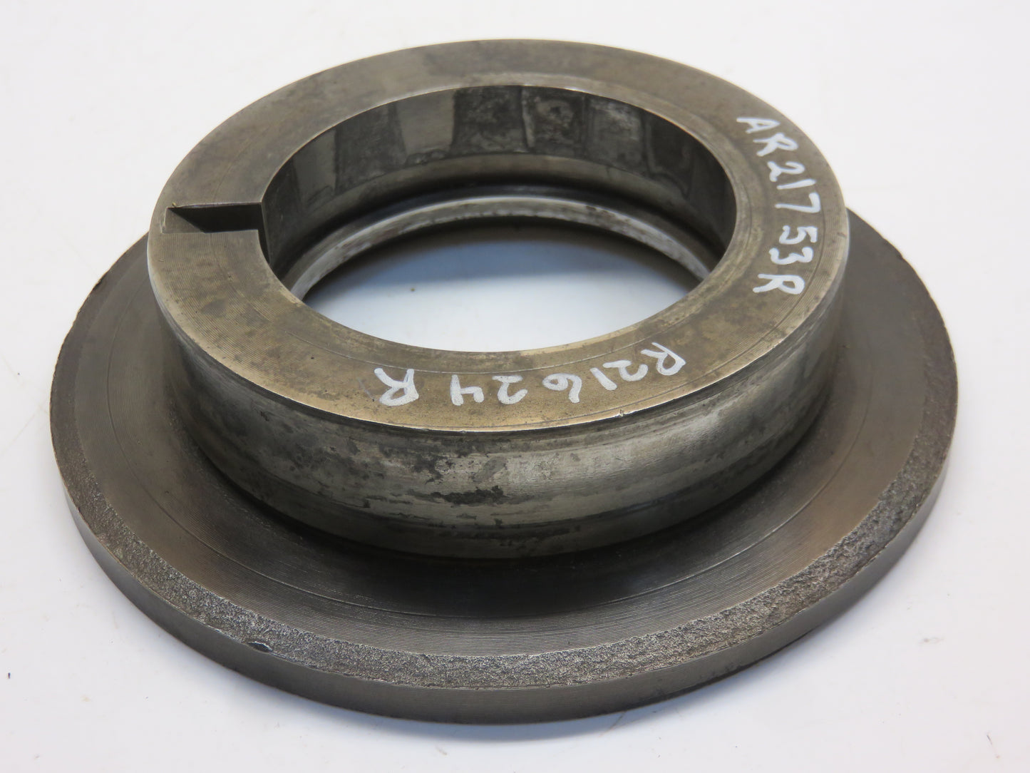 AR21753R, R21624R John Deere Crankshaft Oil Slinger For 730
