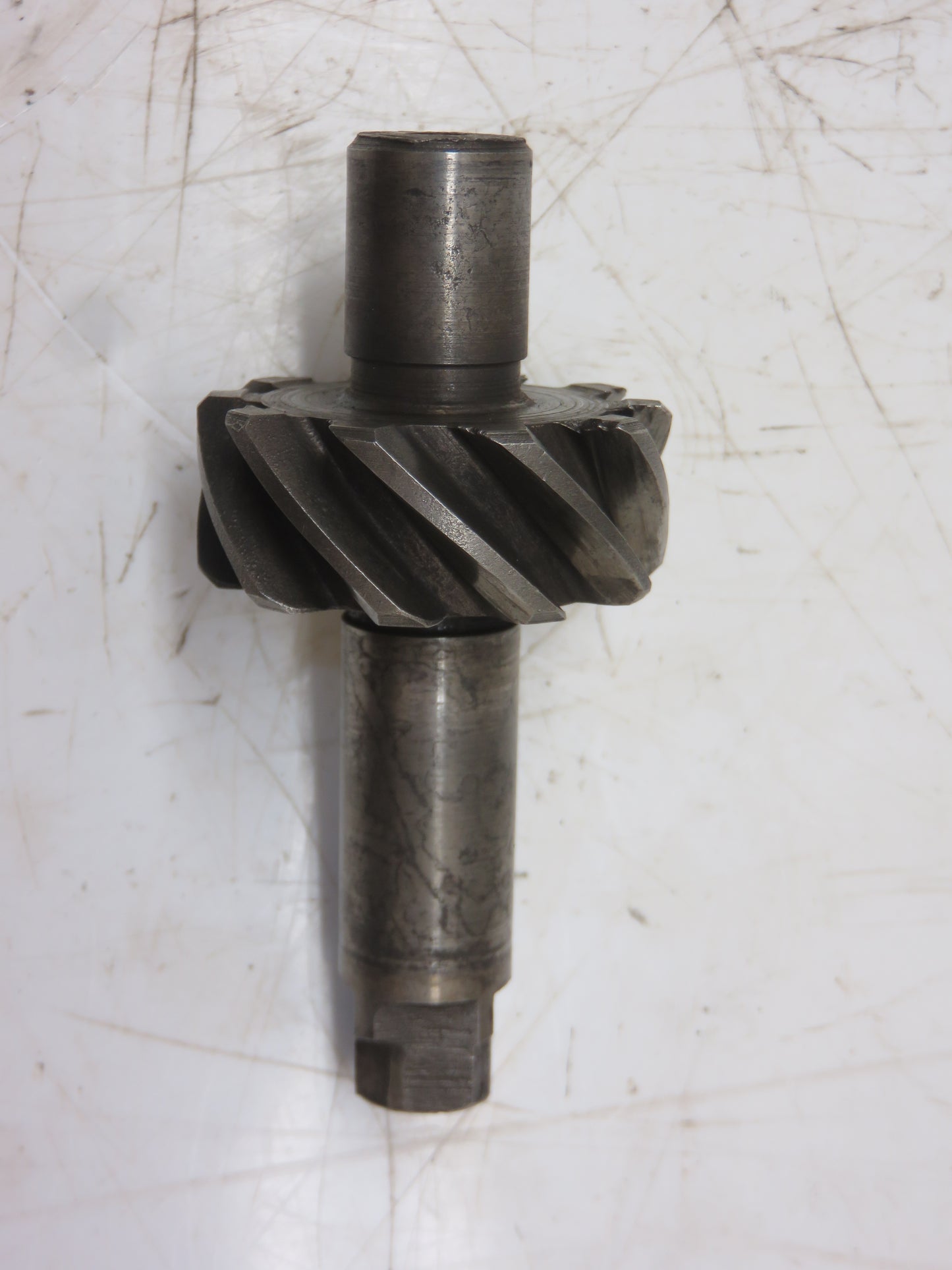 B252R John Deere Engine Oil Pump Drive Gear And Shaft For A, AR, AO, B, BR, BO