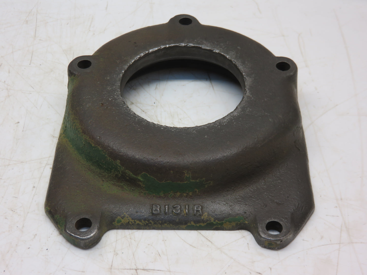 B131R John Deere Crankshaft Oil Slinger Cover For B, BR, BO