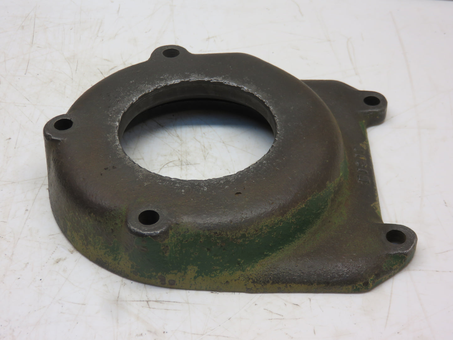 B131R John Deere Crankshaft Oil Slinger Cover For B, BR, BO