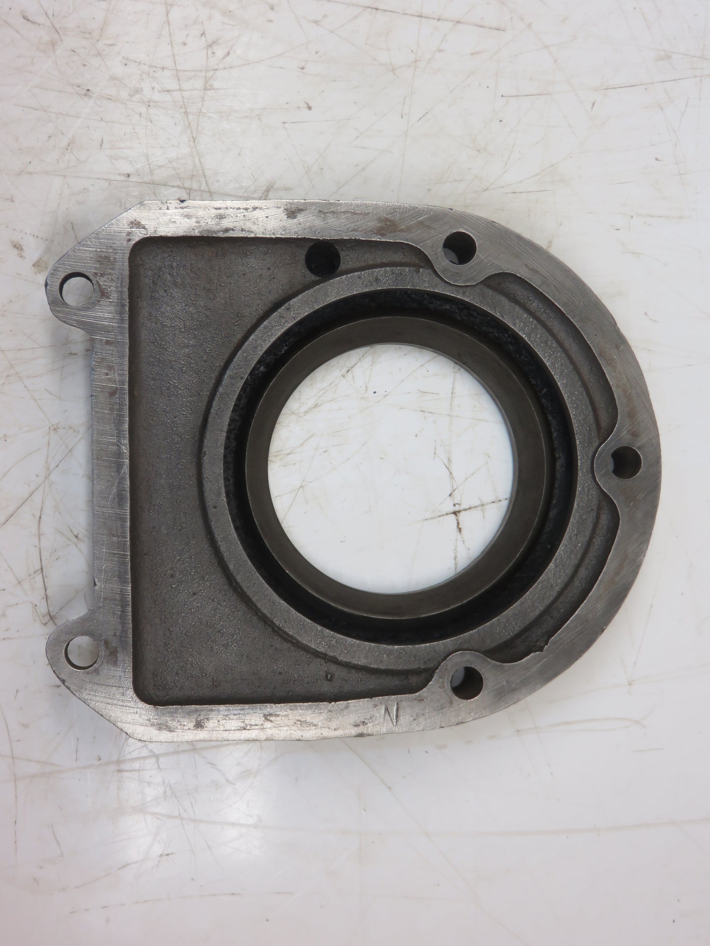 B131R John Deere Crankshaft Oil Slinger Cover For B, BR, BO