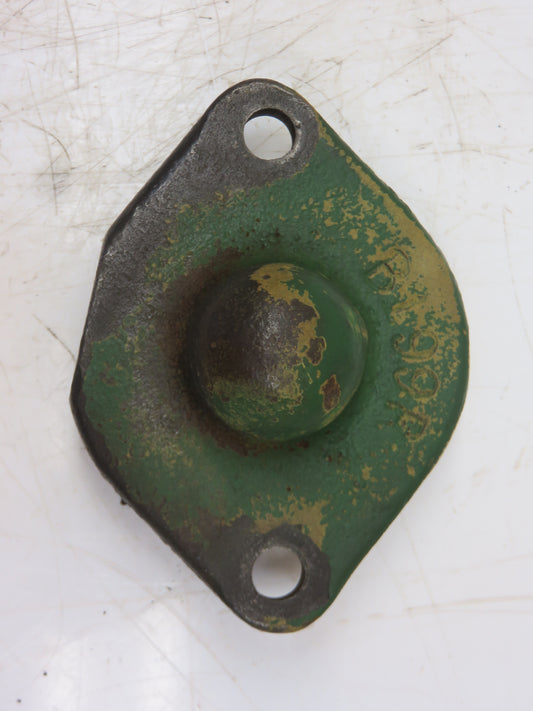 B199R John Deere Left Hand Camshaft Bearing Cap For B, BR, BO