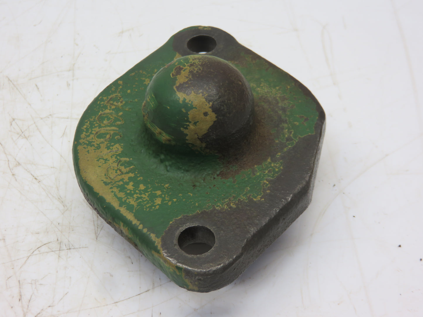 B199R John Deere Left Hand Camshaft Bearing Cap For B, BR, BO