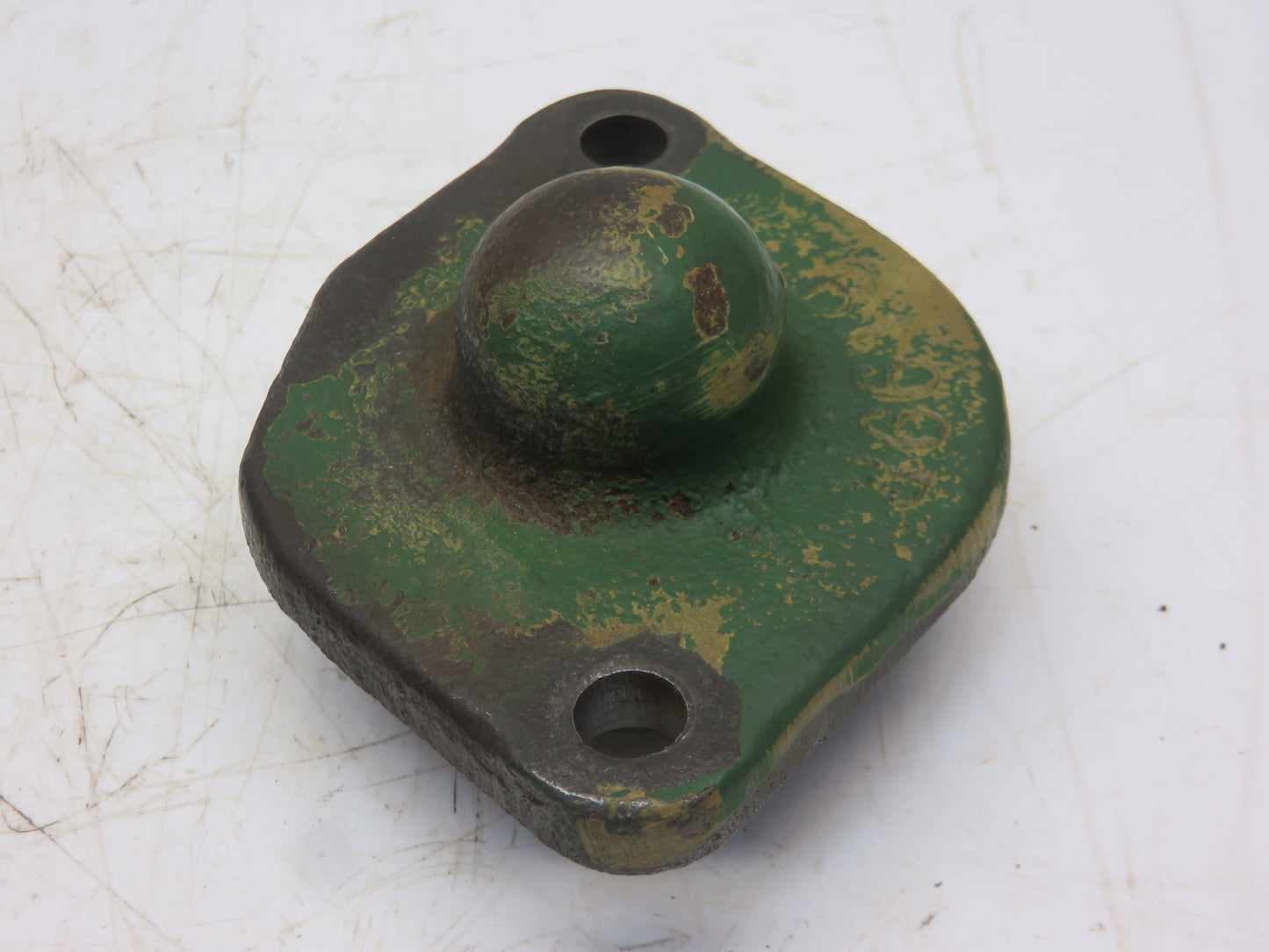 B199R John Deere Left Hand Camshaft Bearing Cap For B, BR, BO