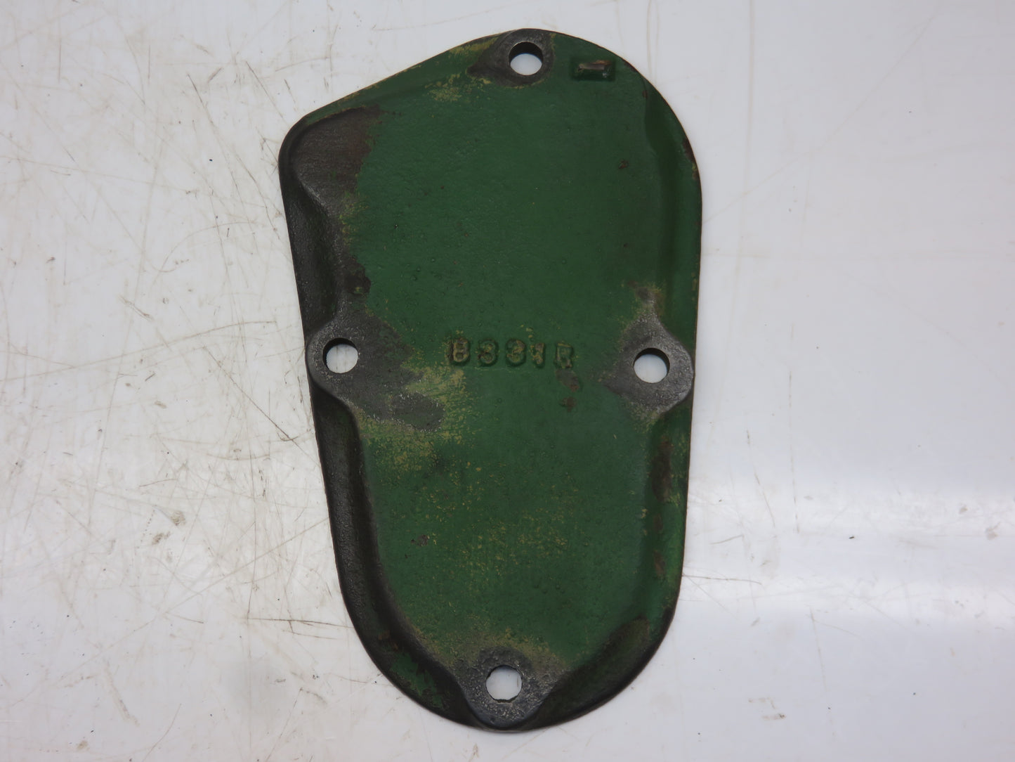 B331R John Deere Left Hand Bearing Cover For B, BR, BO