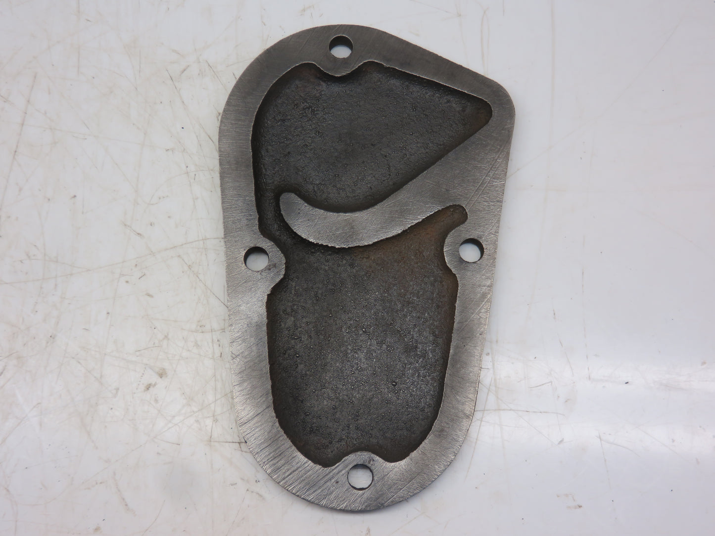 B331R John Deere Left Hand Bearing Cover For B, BR, BO