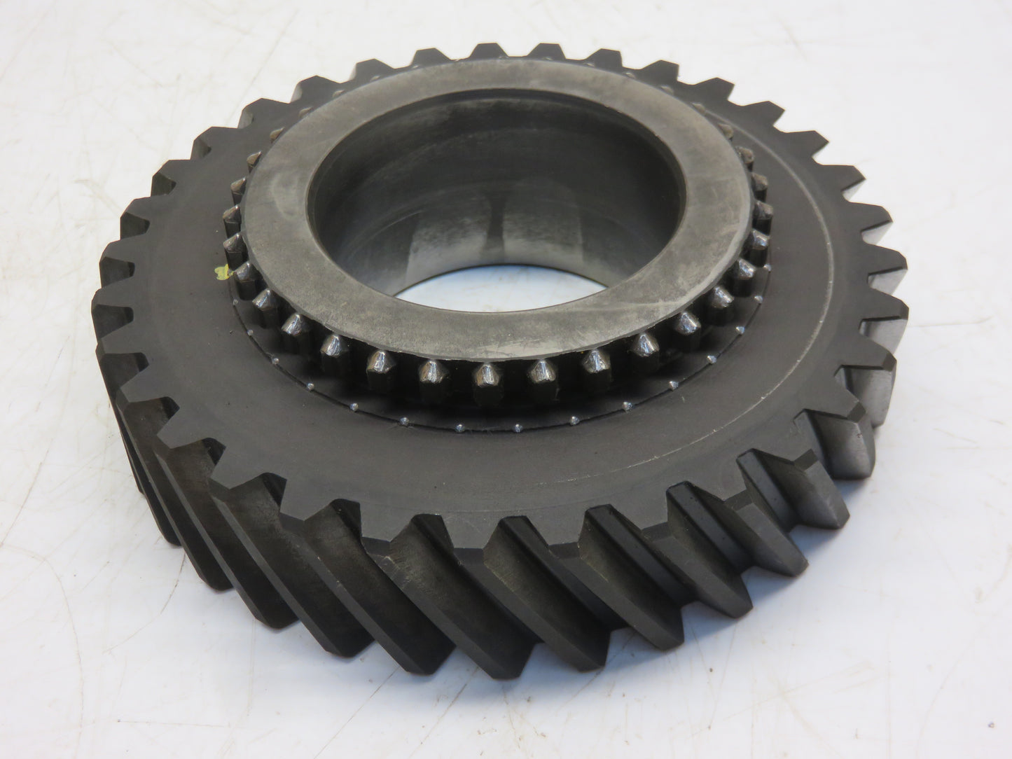 R33370, R26818 John Deere Fourth And Seventh Speed Gear For 4010, 4000, 4020, 4230
