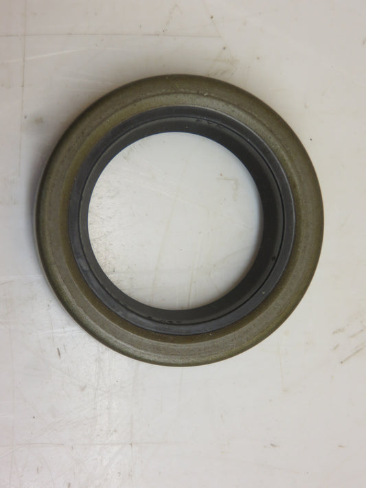 AM253T John Deere Seal For 40, 320, 420, 330, 430, 435, 1010
