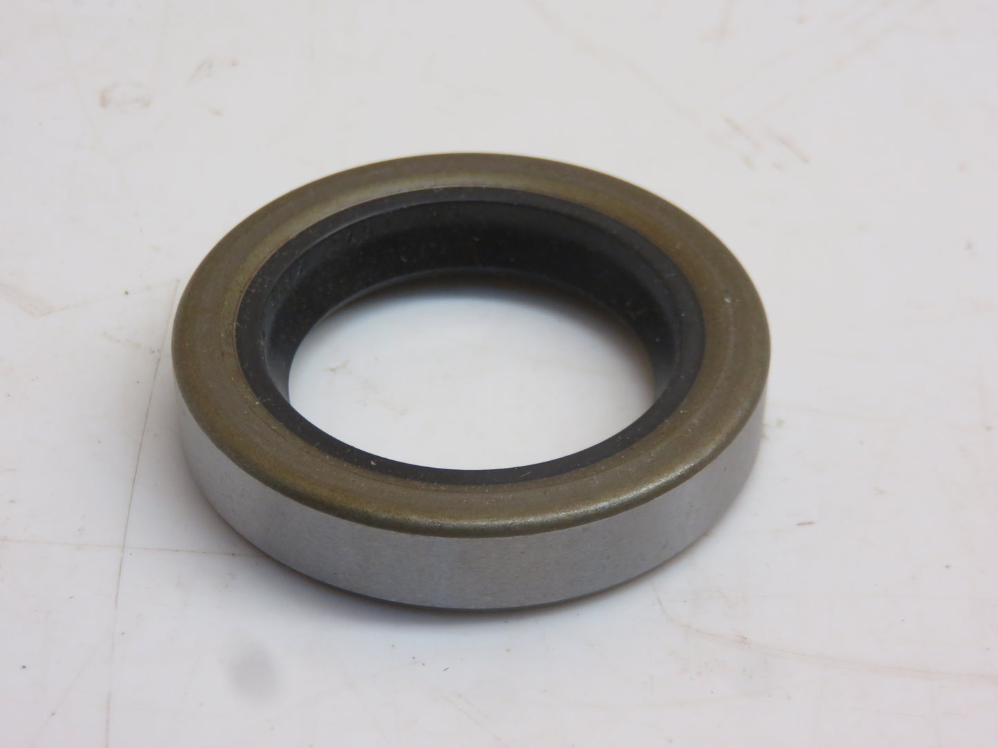 AM253T John Deere Seal For 40, 320, 420, 330, 430, 435, 1010