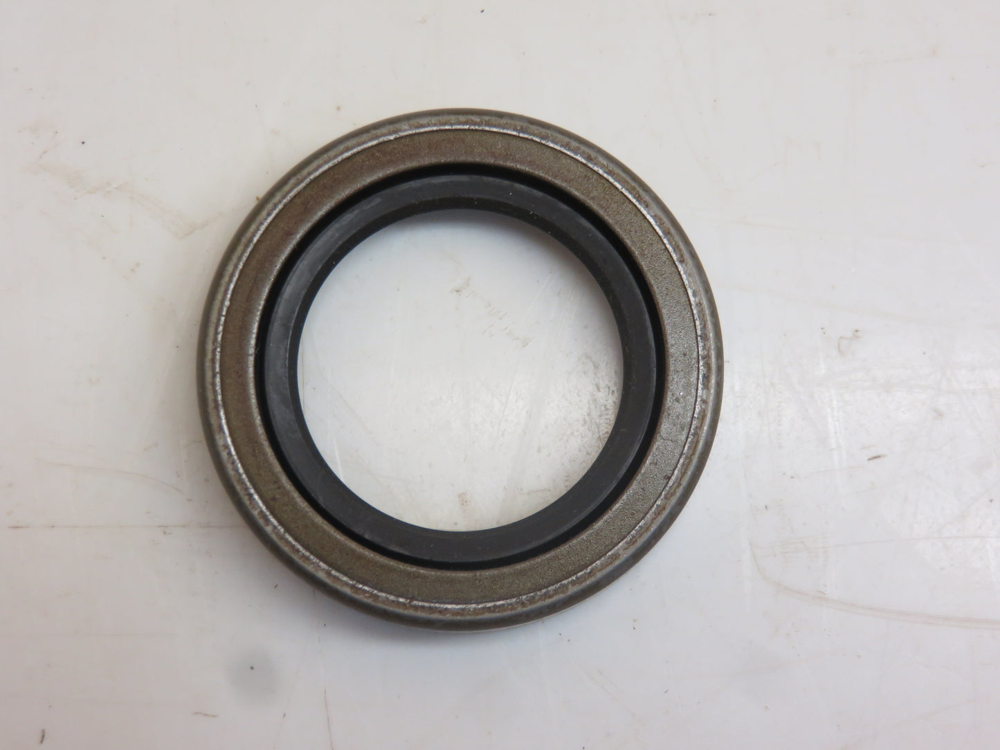 AM253T John Deere Seal For 40, 320, 420, 330, 430, 435, 1010