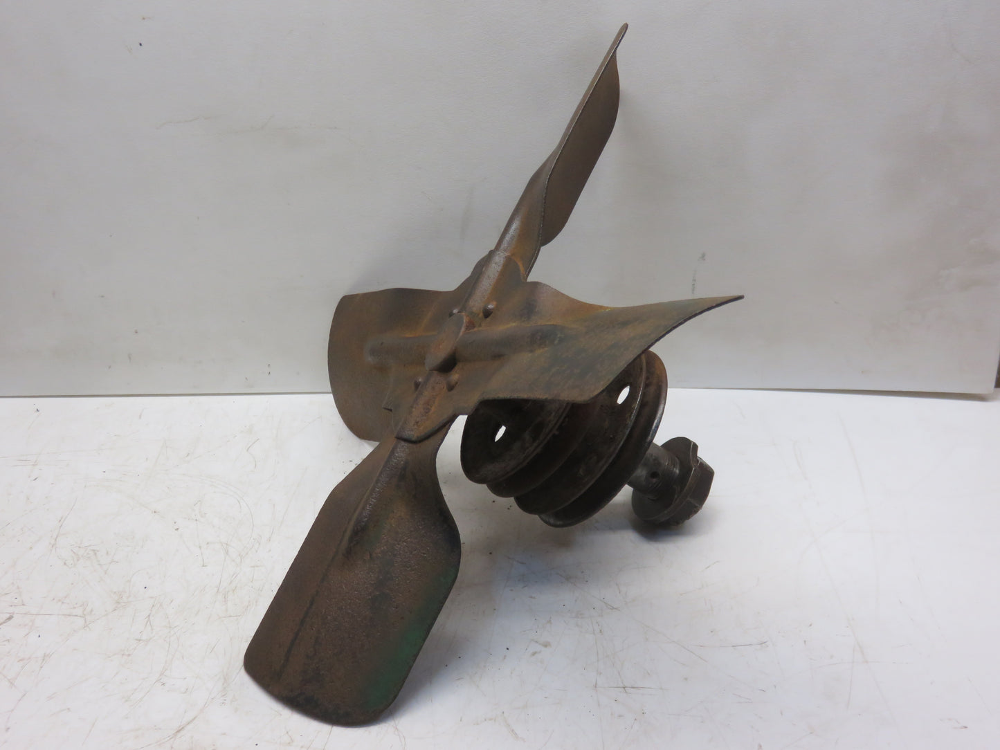 AM1810T John Deere Fan Assembly For 40, 320, 330