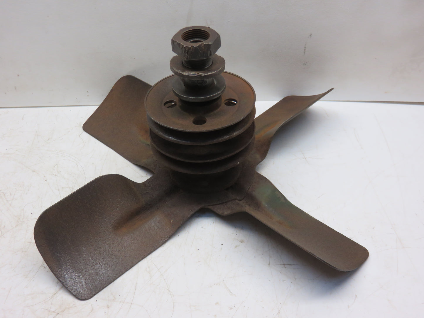 AM1810T John Deere Fan Assembly For 40, 320, 330