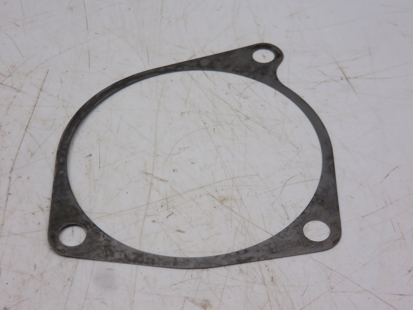 R26233 John Deere Transmission Drive Shaft Bearing Housing Shim For 3010, 4010