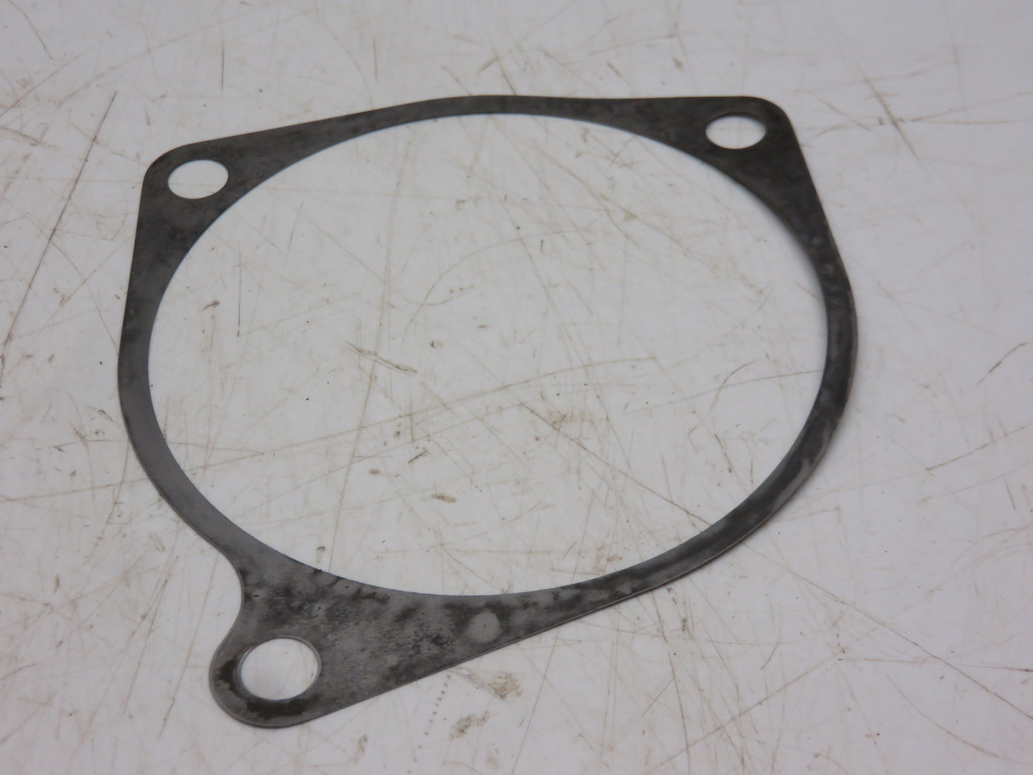 R26233 John Deere Transmission Drive Shaft Bearing Housing Shim For 3010, 4010