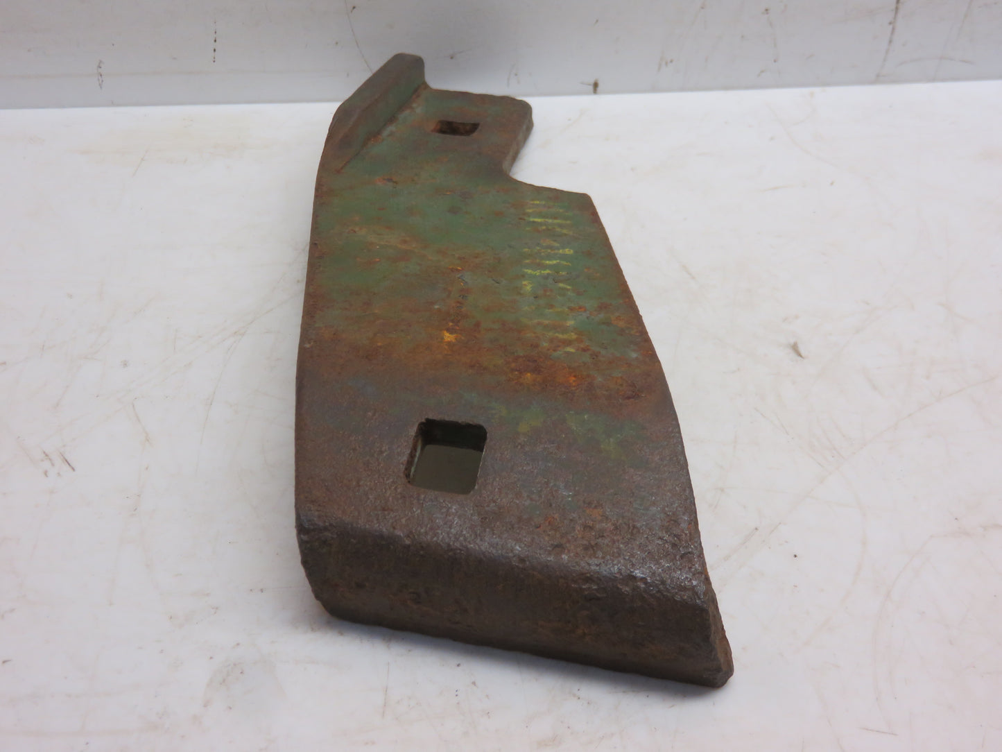 KK4828BW John Deere Right Hand Angling Bar Bracket For J Disc