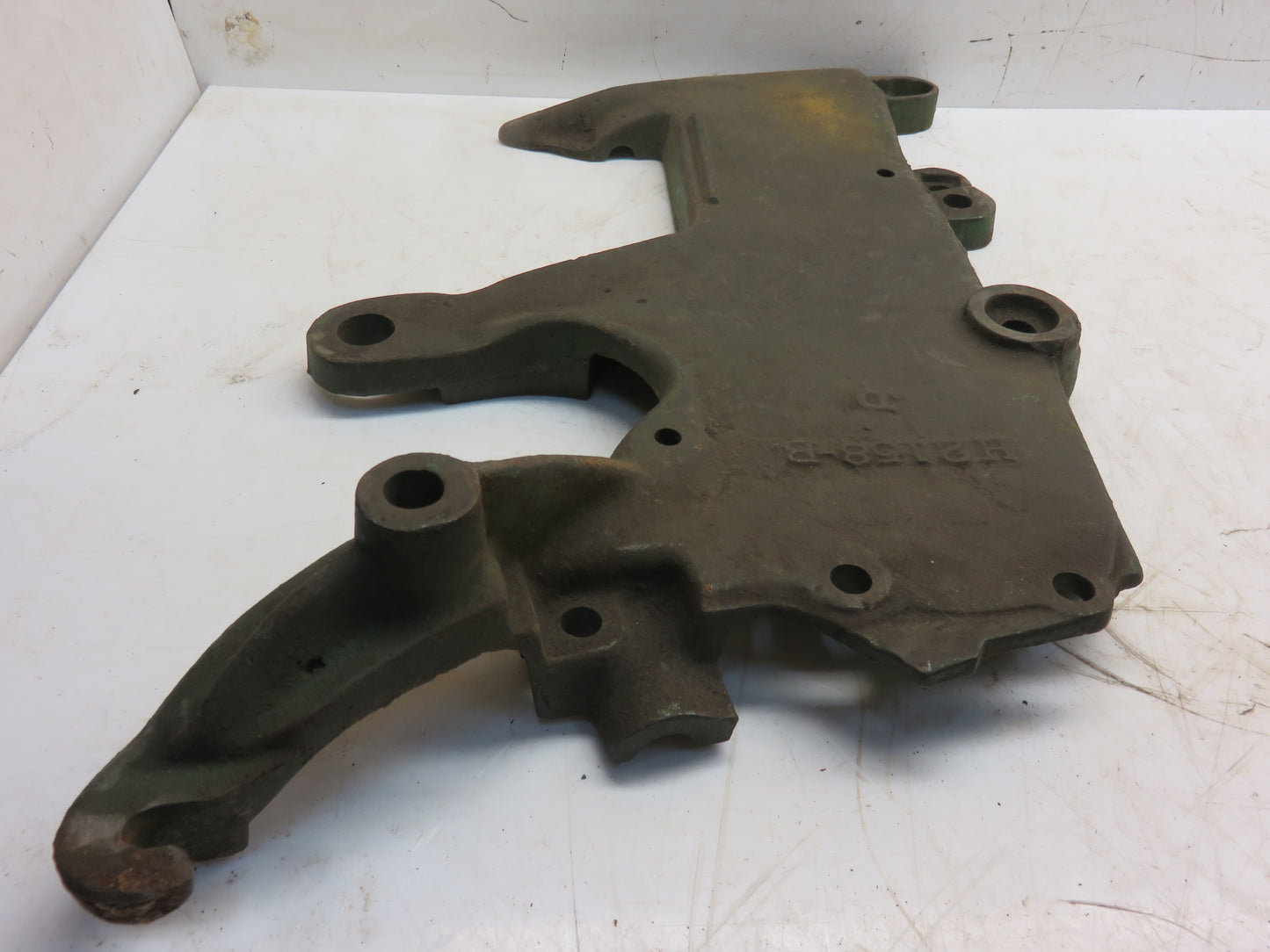 H2451B, H2158B John Deere NOS Right Hand Runner Opener Shank For 290, 490 Corn Planter