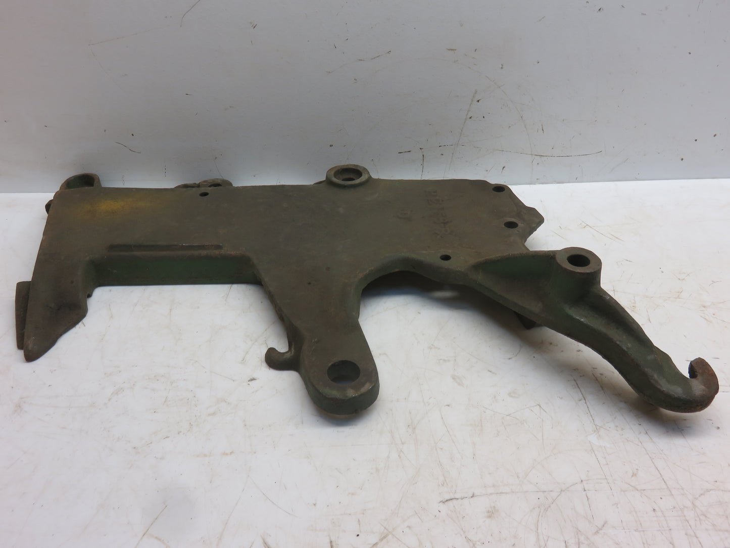H2451B, H2158B John Deere NOS Right Hand Runner Opener Shank For 290, 490 Corn Planter