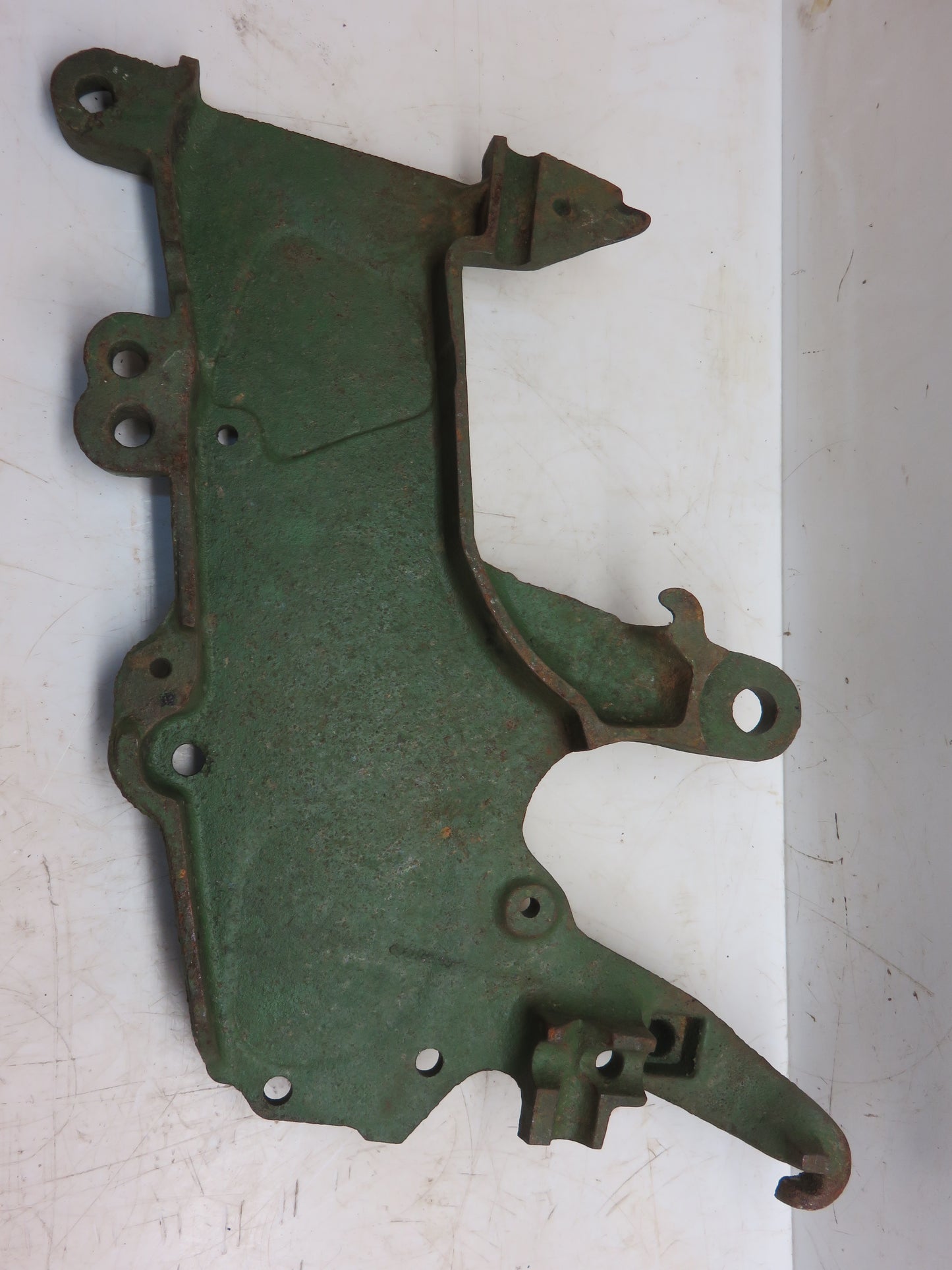 H2451B, H2158B John Deere NOS Right Hand Runner Opener Shank For 290, 490 Corn Planter