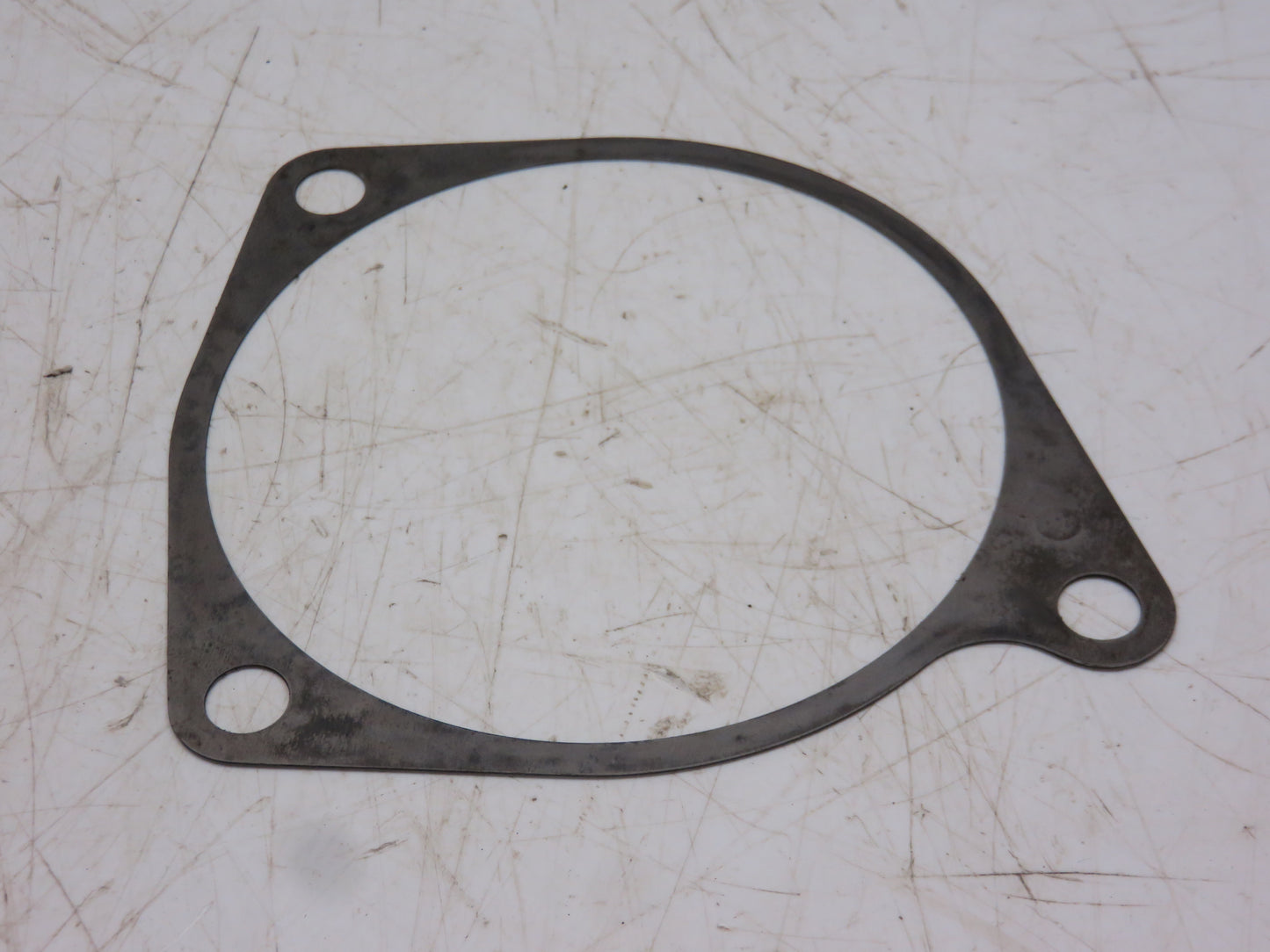 R26235 John Deere Transmission Drive Shaft Bearing Housing Shim For 4010