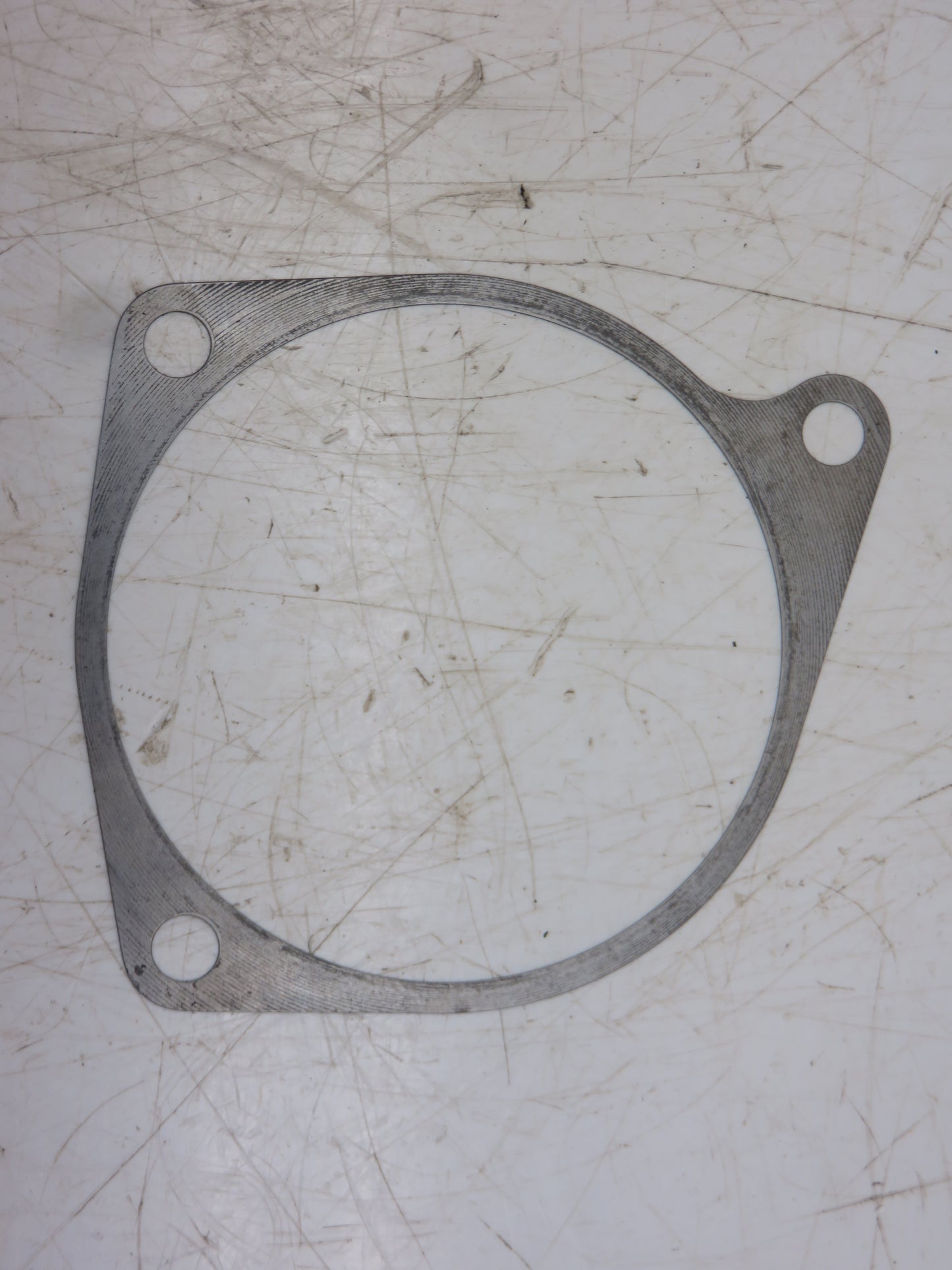 R26235 John Deere Transmission Drive Shaft Bearing Housing Shim For 4010