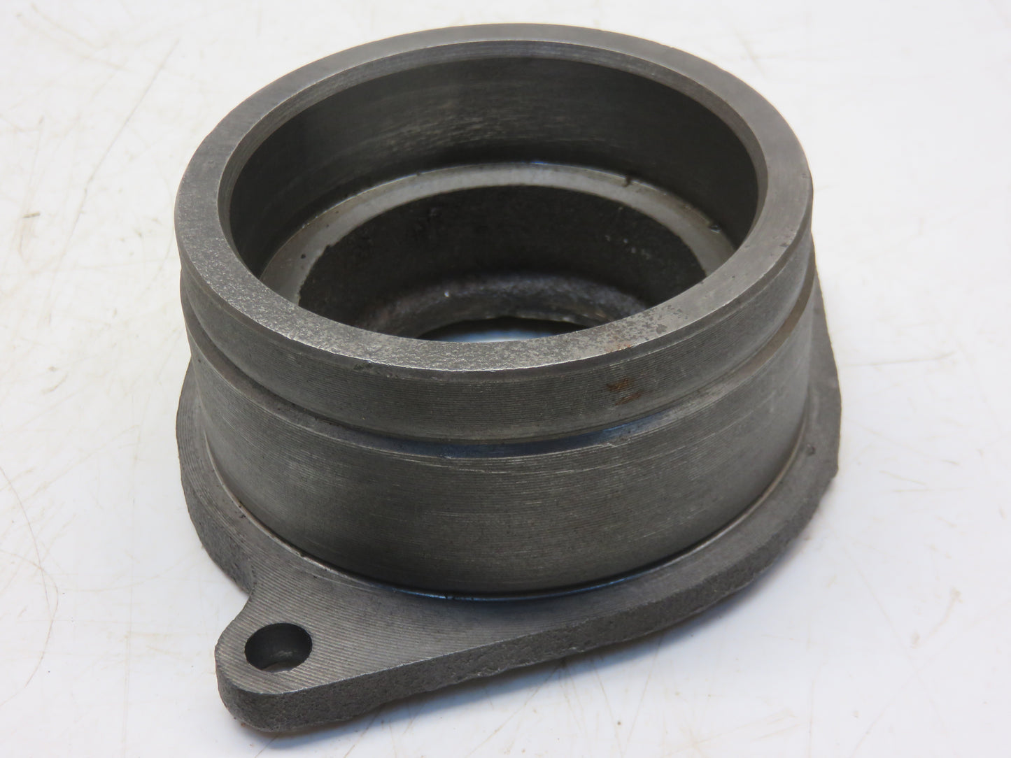 R26076 John Deere Transmission Drive Shaft Bearing Housing For 4010, 4000, 4020