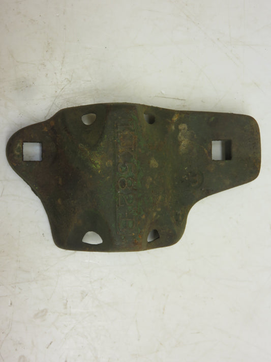 KK582B John Deere NOS Bottom Bearing Box For B, T, L, Z Disc