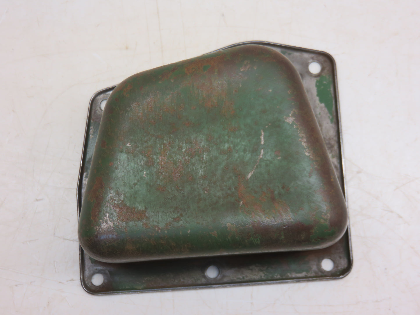 M545T, AM766T John Deere Touchomatic Valve Housing Cover For M