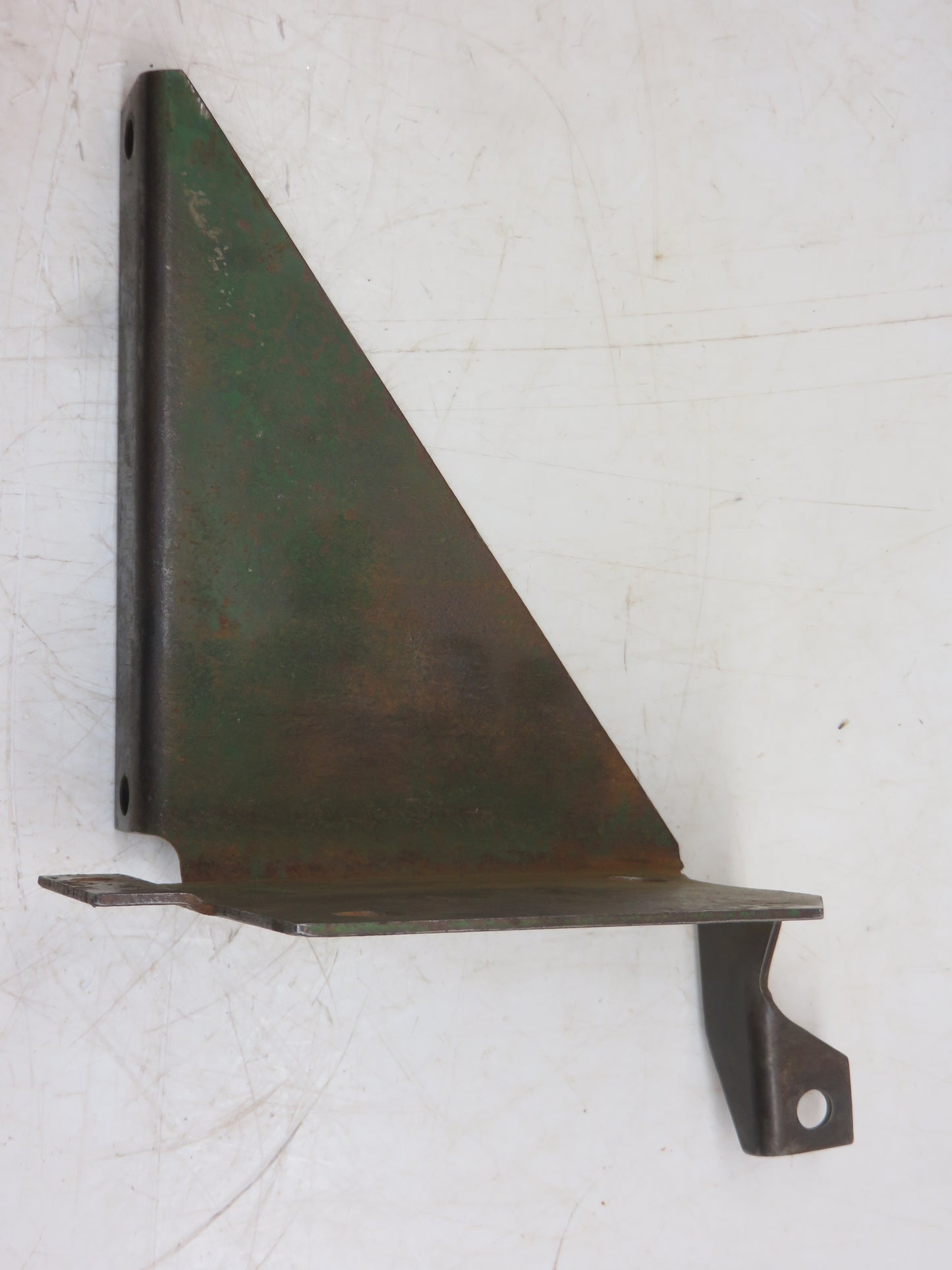 M371T John Deere Right Hand Fender Platform Bracket For M